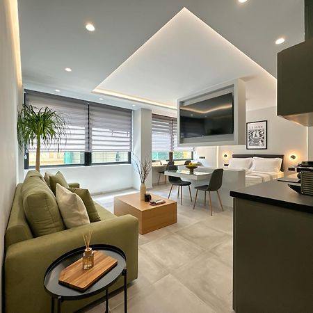 Luxury Downtown Apartment Α5 テッサロニキ エクステリア 写真